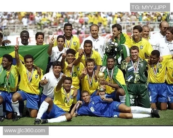 德国足球队巴西世界杯表现亮眼球星回顾与赛场精彩瞬间解析