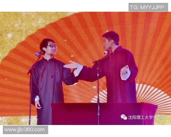 足球场上舞动人生的明星球员是谁他的舞步背后的故事